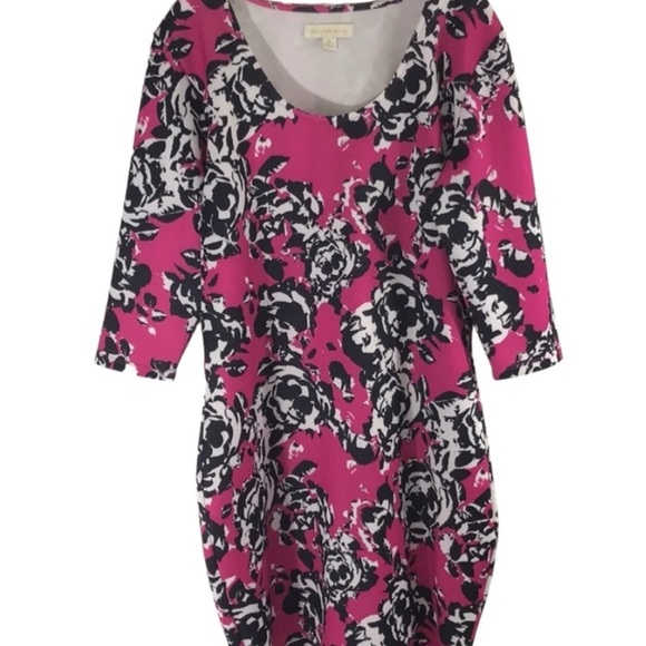 Scoop Neck  ¾-Sleeve Bodycon Mini Dress - Picture 7 of 7